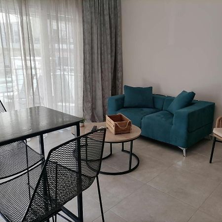 Petrani Suite 1 Néa Péramos Εξωτερικό φωτογραφία