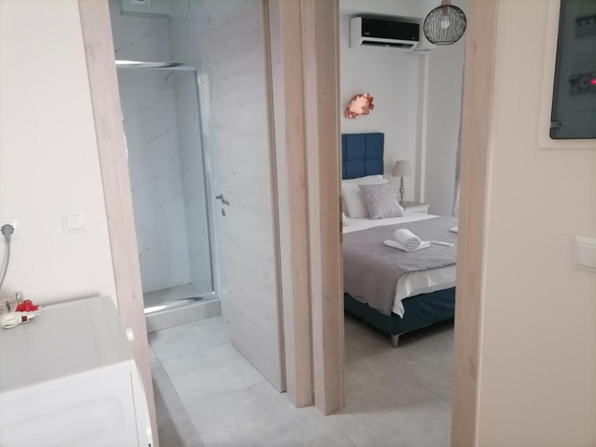 Petrani Suite 1 Néa Péramos Εξωτερικό φωτογραφία