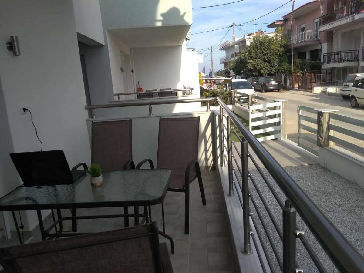 Petrani Suite 1 Néa Péramos Εξωτερικό φωτογραφία